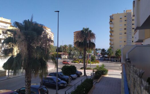 Gran oportunidad frente a la playa de Algarrobo Costa