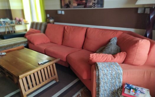 Fantástico piso reciente de 3 habitaciones con parking, piscina, padel y gimnasio