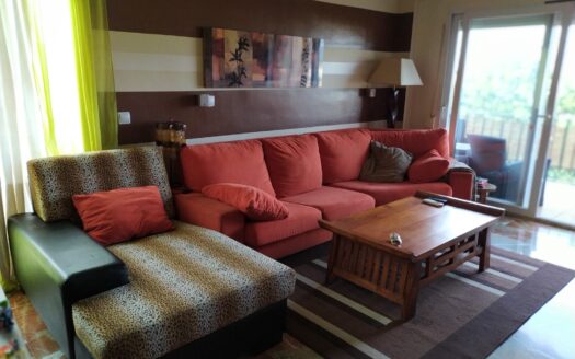 Fantástico piso reciente de 3 habitaciones con parking, piscina, padel y gimnasio