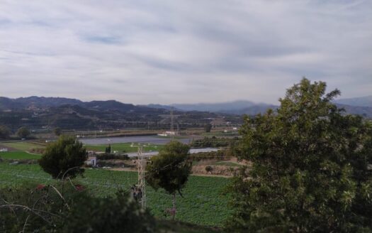 Fantástico piso reciente de 3 habitaciones con parking, piscina, padel y gimnasio