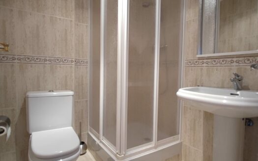 Pareado en primera linea de campo de golf