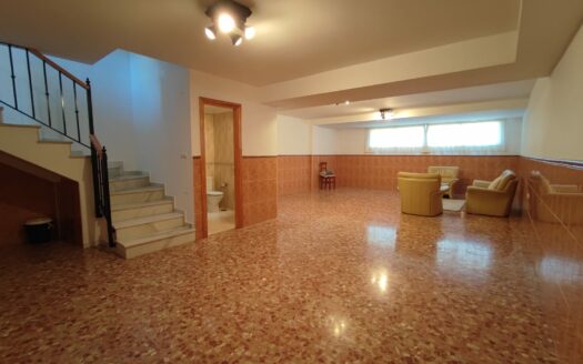 Pareado en primera linea de campo de golf